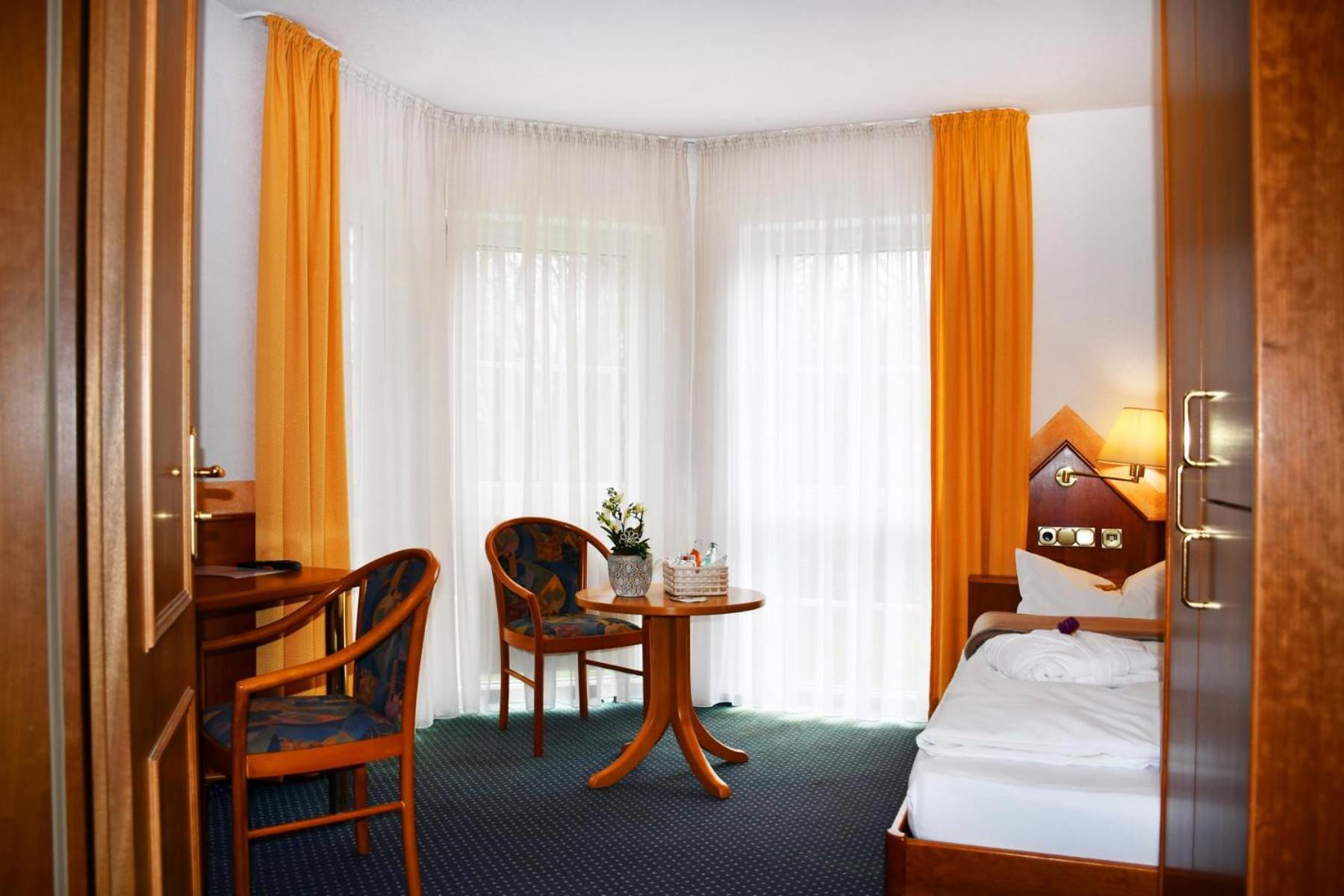Hotel Schoene Aussicht Gießen Exterior foto
